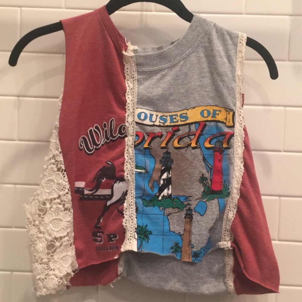 LF Furst of a Kind T-Shirt Crop Tank w Crochet